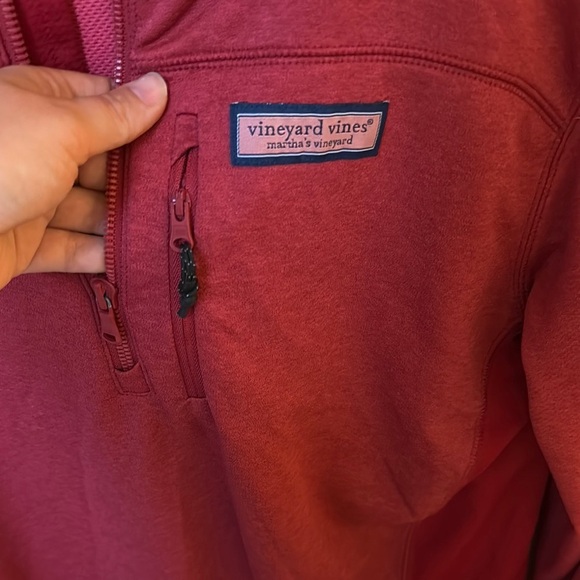 EUC Vineyard Vines Red Lightweight - performance quarter-zip sz small - Picture 4 of 7